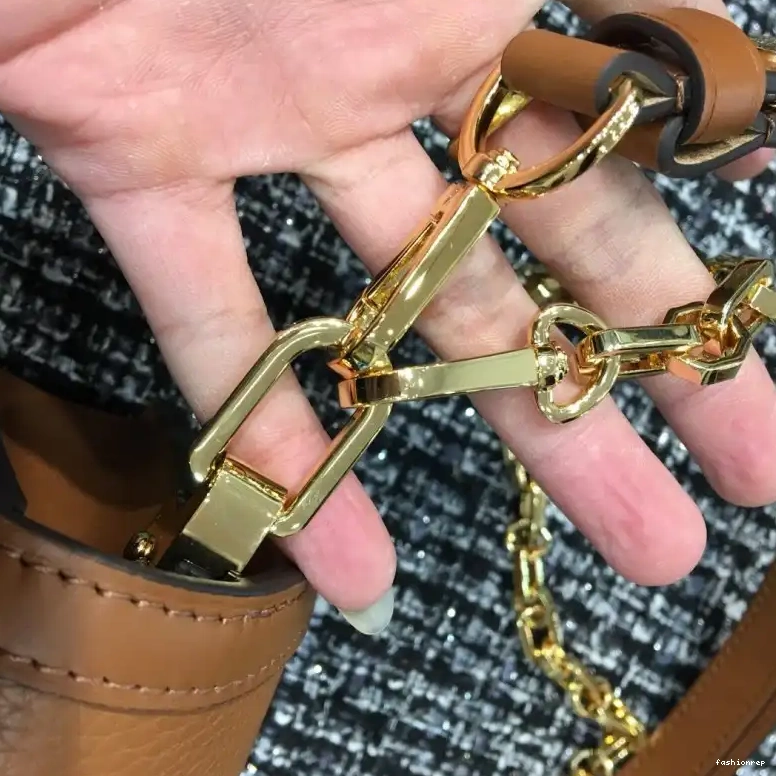 Fashionrepsfam ru LV 19B570343 Bags 0820